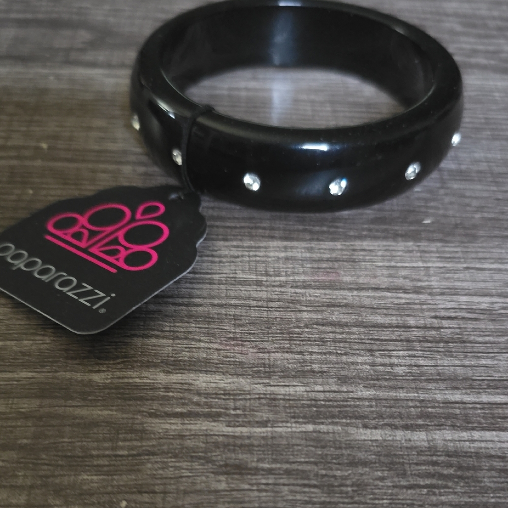 Paparazzi Glossy Black Bracelet with Silver Sparkle